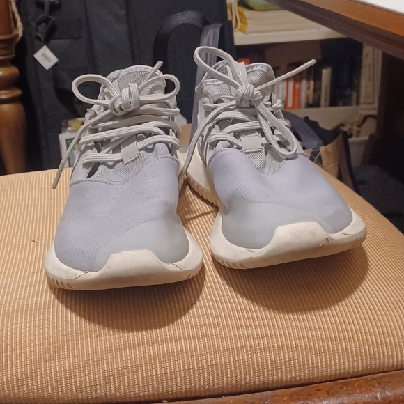 Womens Adidas Viral Tubular Entrap Sneaker - Grey - Picture 4 of 13